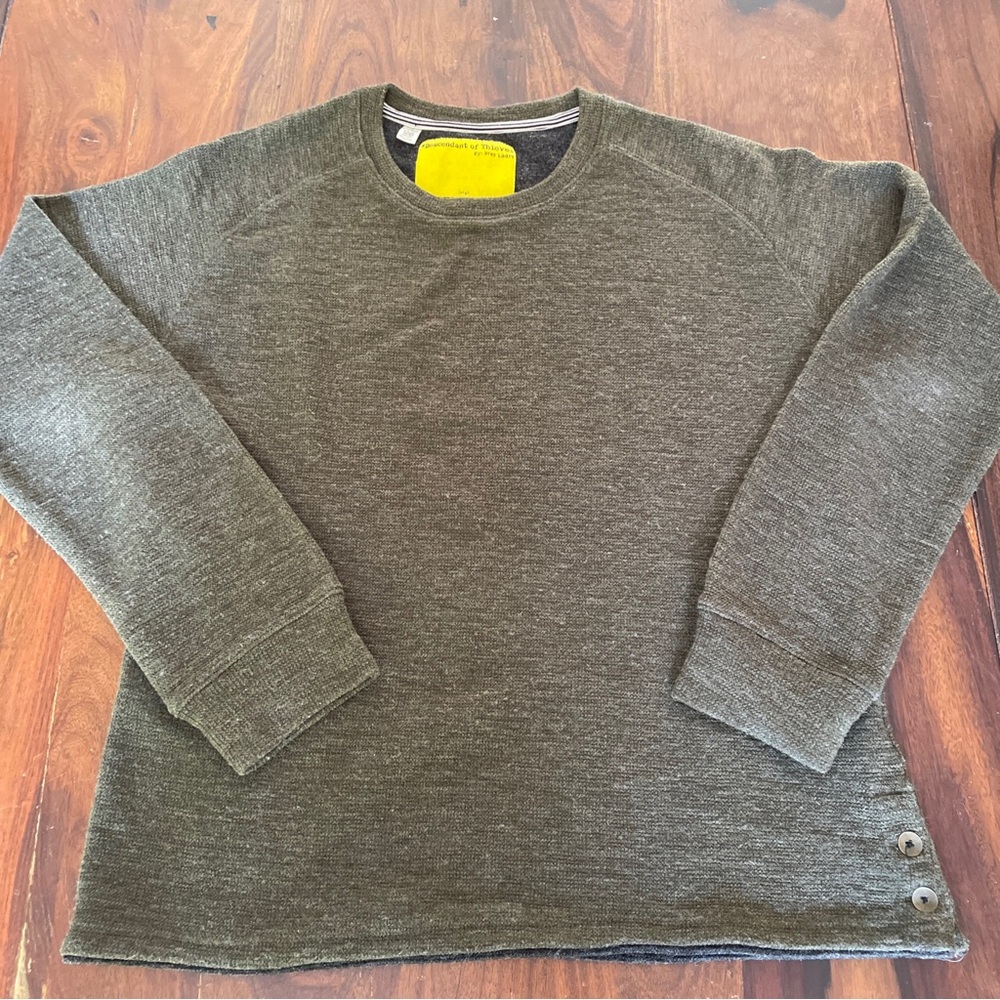 Men's Olive Green Crewneck Sweater - Classic Casual